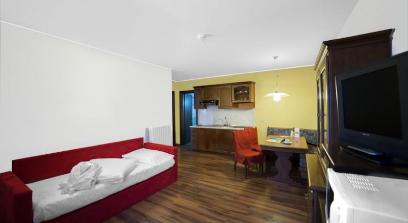 Residence Hotel Baita Clementi 4*