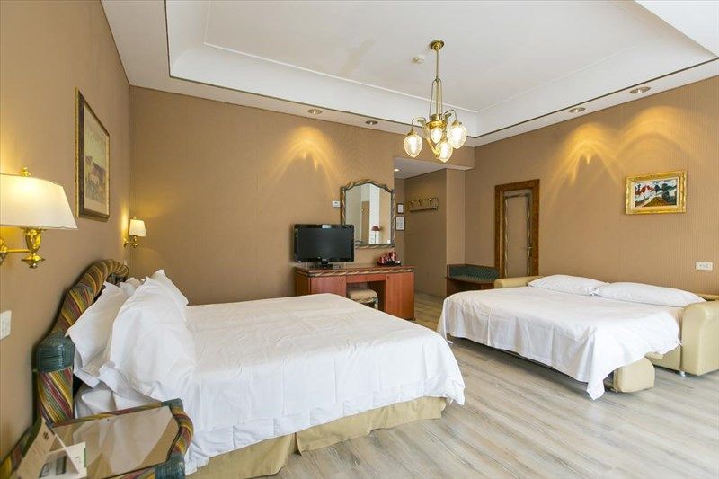 Rivoli Rome 4*