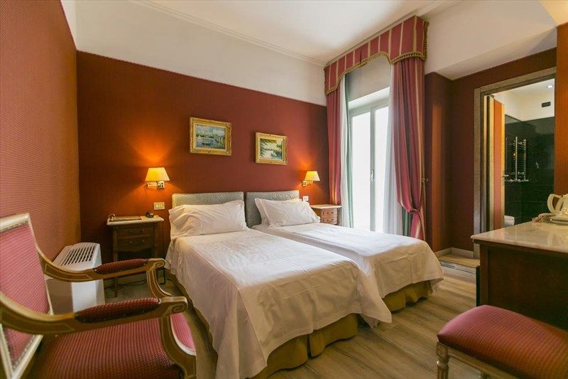 Rivoli Rome 4*