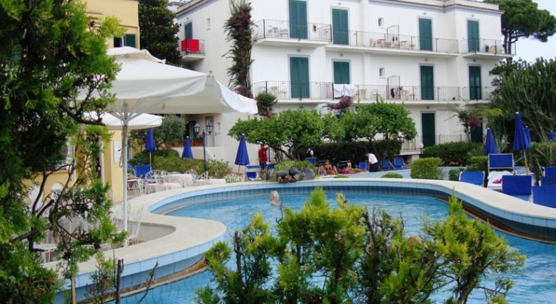 Royal Terme 4*