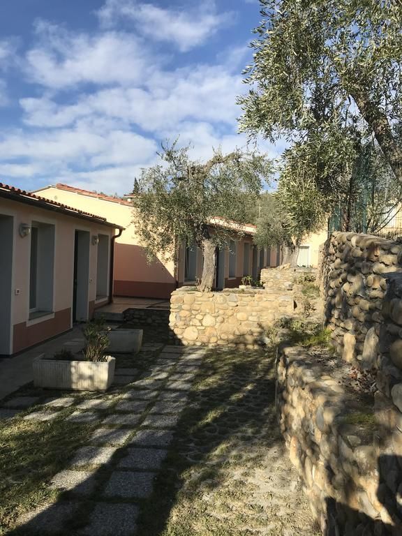 Rta Borgo Verde Apt 2*