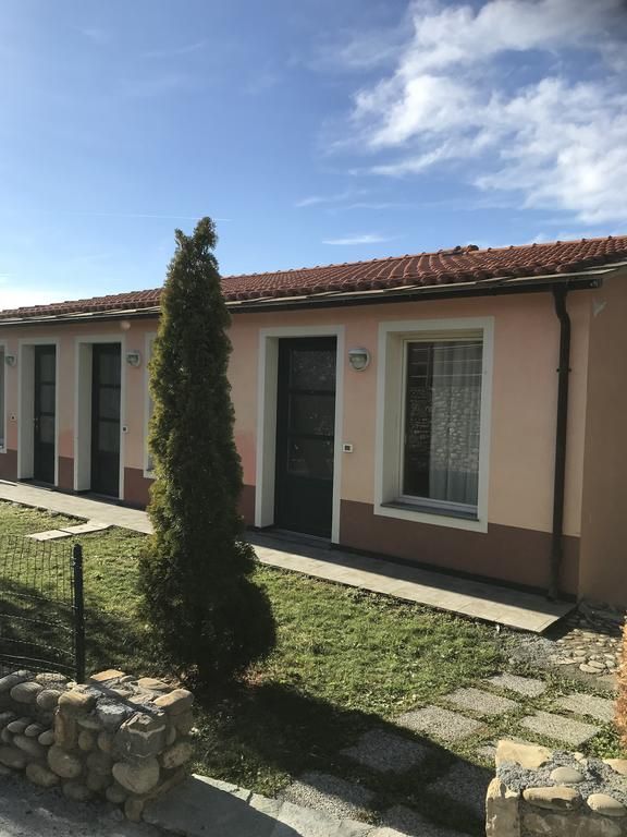 Rta Borgo Verde Apt 2*