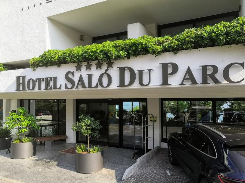 Salo Du Parc 4*