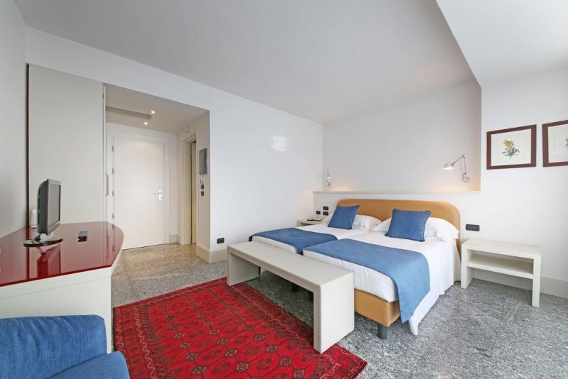 Salo Du Parc 4*