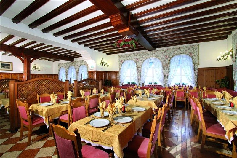 Schloss Hotel & Club Dolomiti 4*