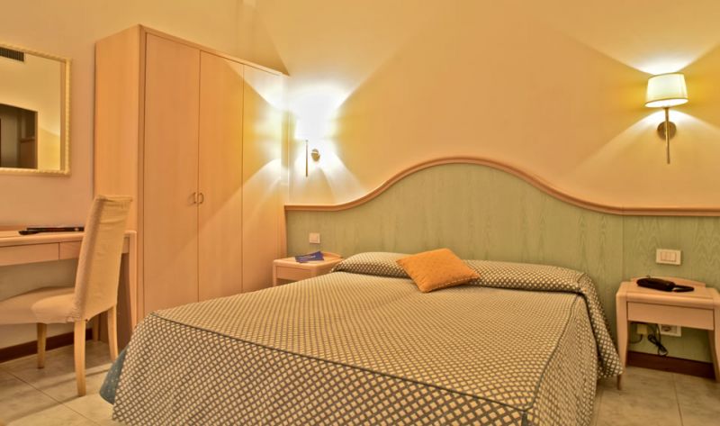 Splendid Diano Marina 3*