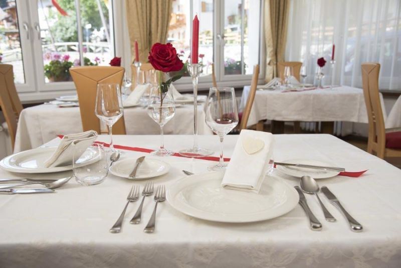 Sport Hotel Enrosadira Campitello 3*
