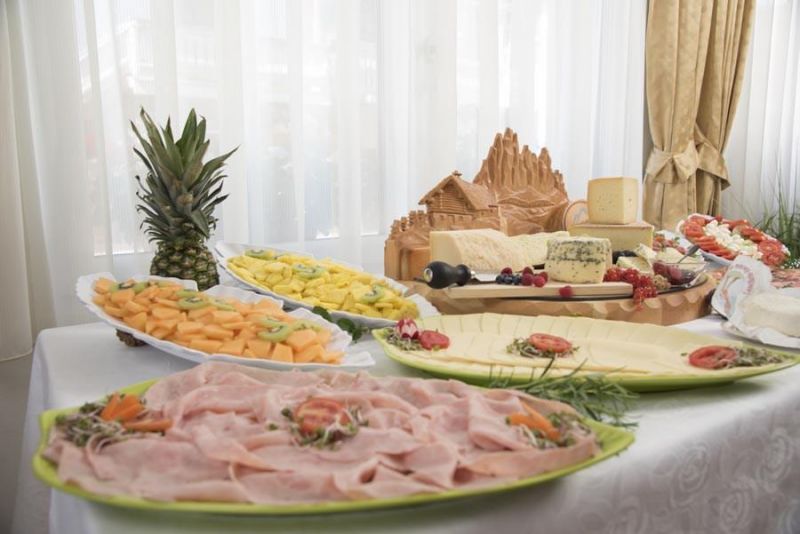 Sport Hotel Enrosadira Campitello 3*