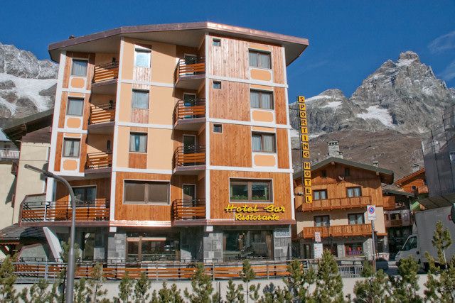 Sporting Cervinia 2*