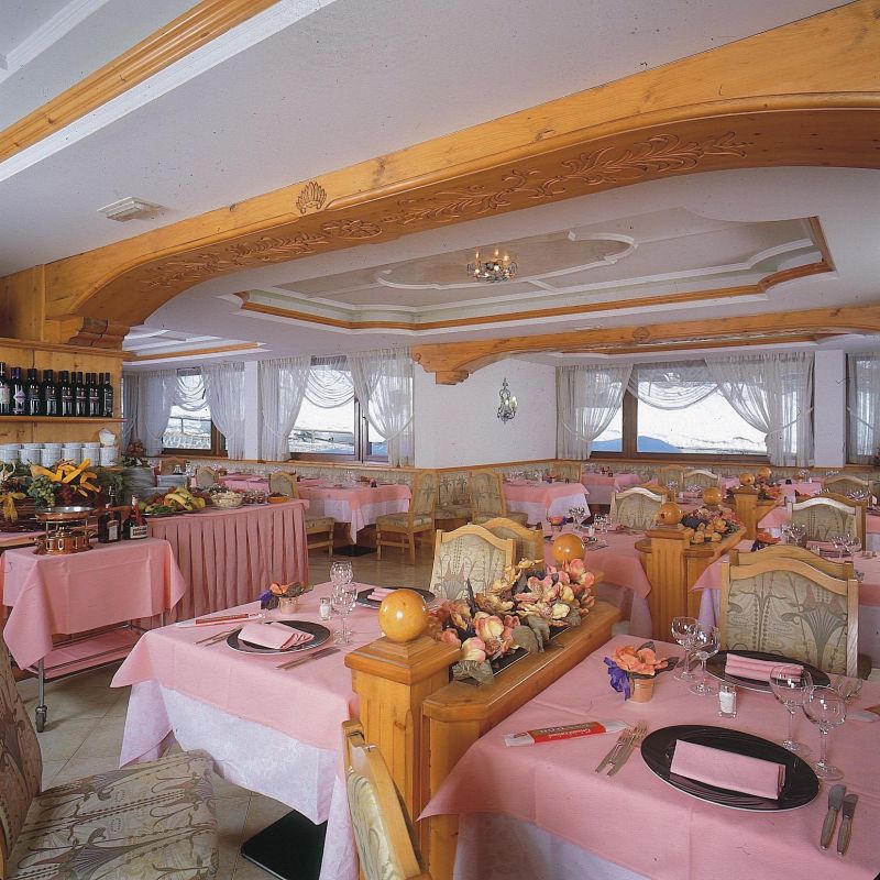 St. Raphael Campiglio 4*