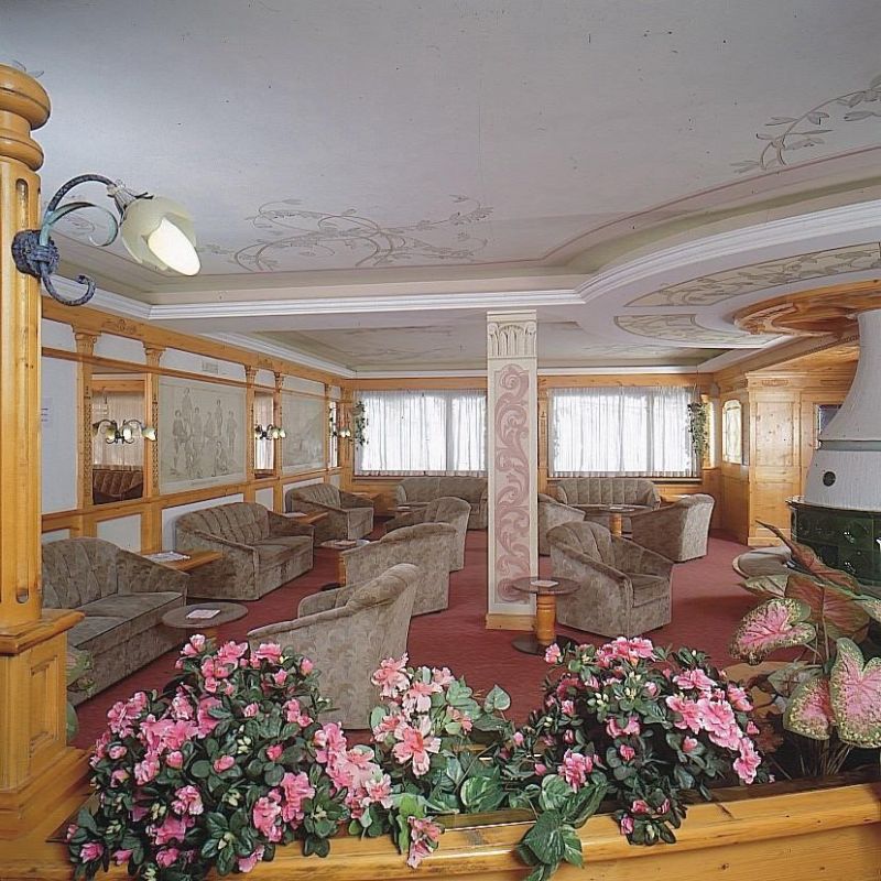 St. Raphael Campiglio 4*