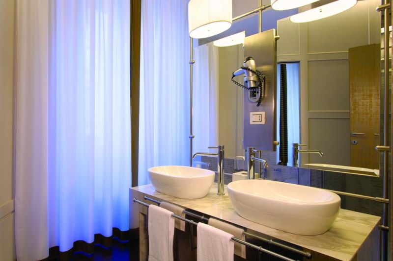 Stendhal Luxury Suites 4*