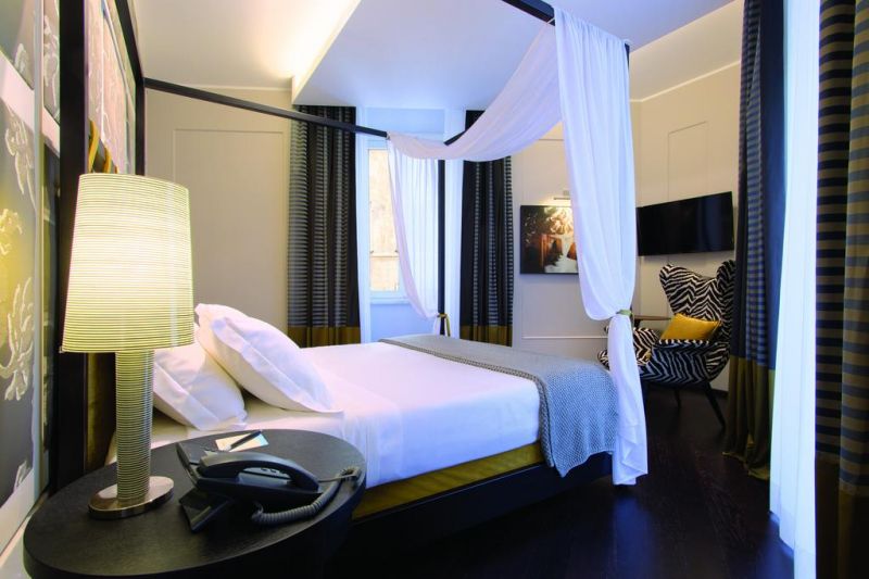 Stendhal Luxury Suites 4*