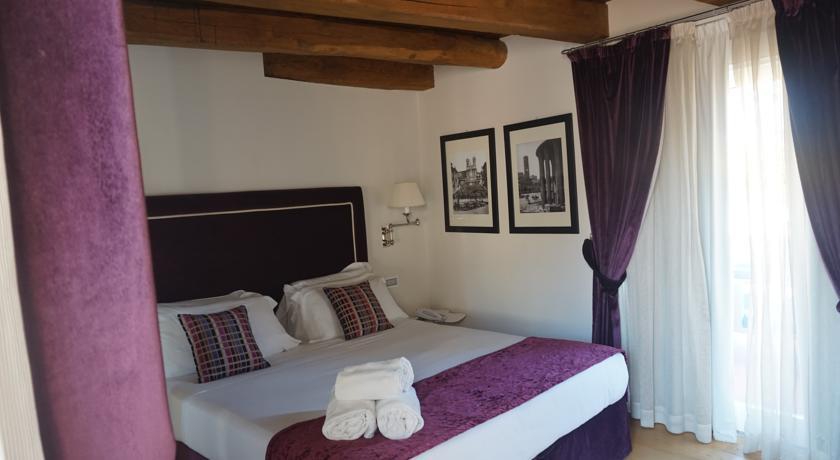Trevi Palace 4*