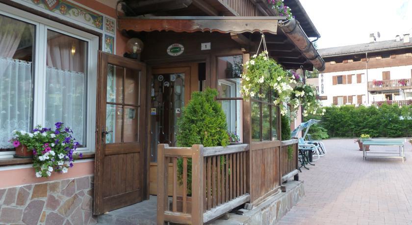 Villa Agomer Canazei 2*