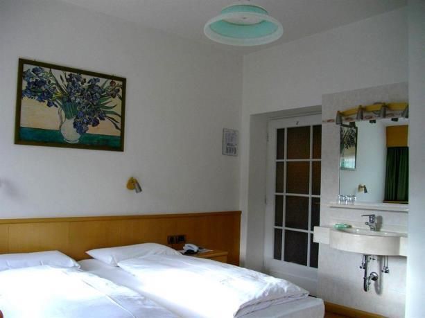 Villa Emilia 3*