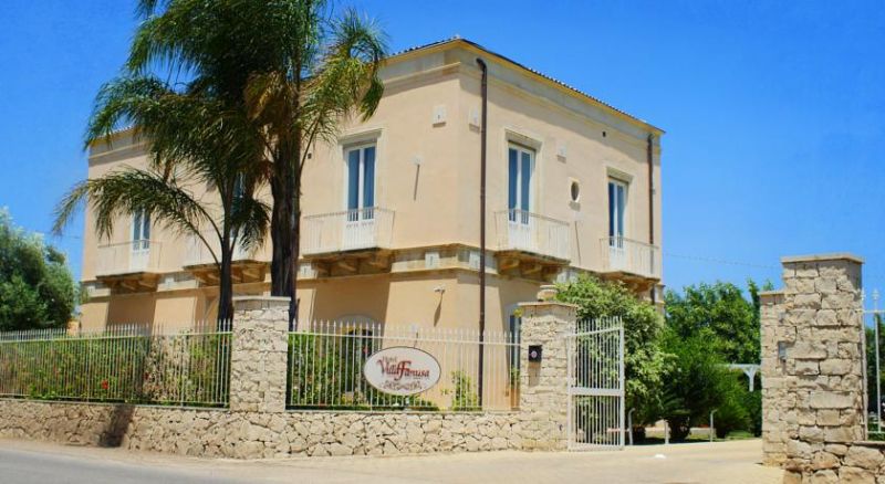 Villa Fanusa 4*