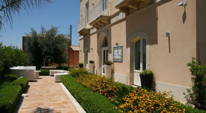 Villa Fanusa 4*