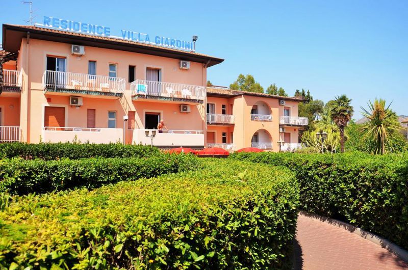 Villa Giardini Residence 3*