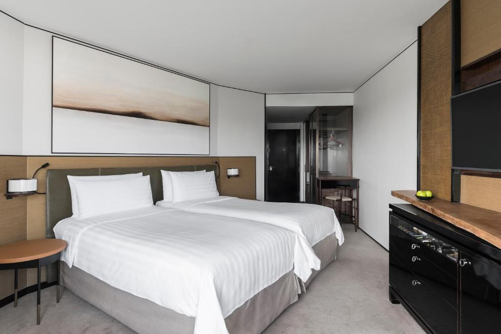Shangri-la 5*