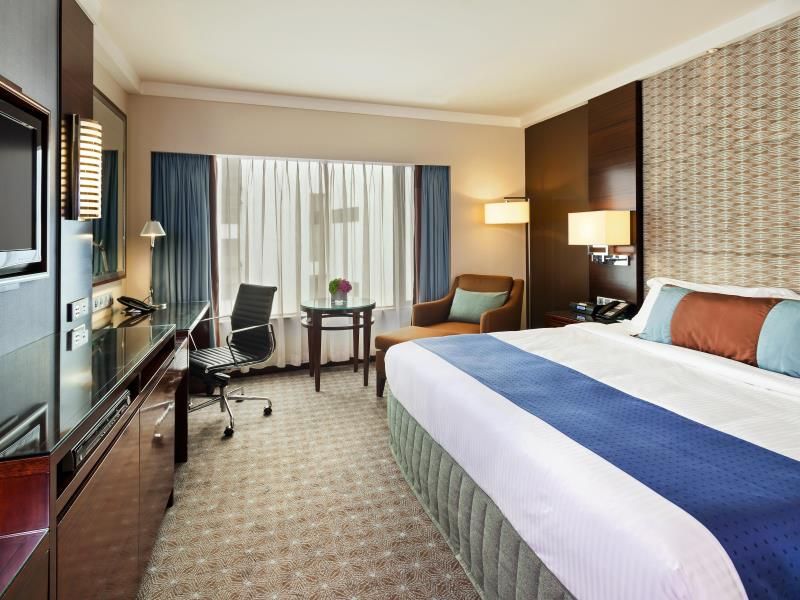 Holiday Inn Orchard City Centre 4*