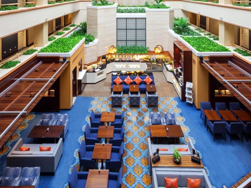 Holiday Inn Orchard City Centre 4*
