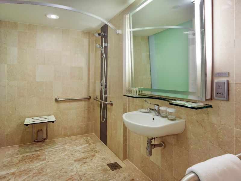 Holiday Inn Orchard City Centre 4*