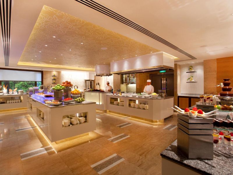 Holiday Inn Orchard City Centre 4*
