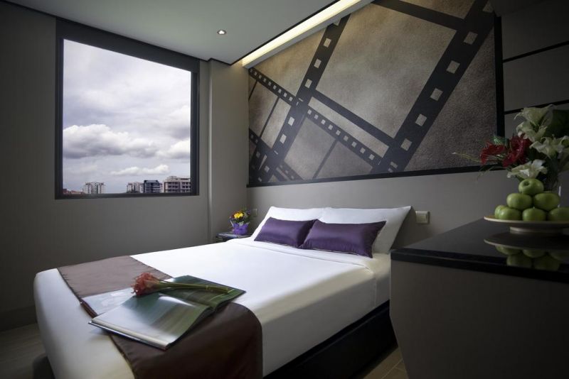 Hotel 81 Premier Hollywood 2*