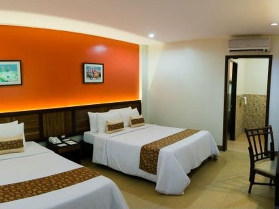 Bohol Beach Club 4*
