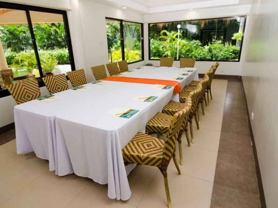 Bohol Beach Club 4*