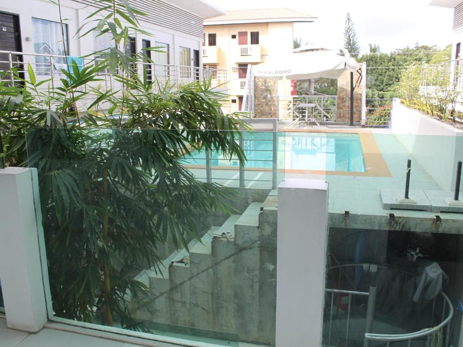 Erus Suites Hotel 3*