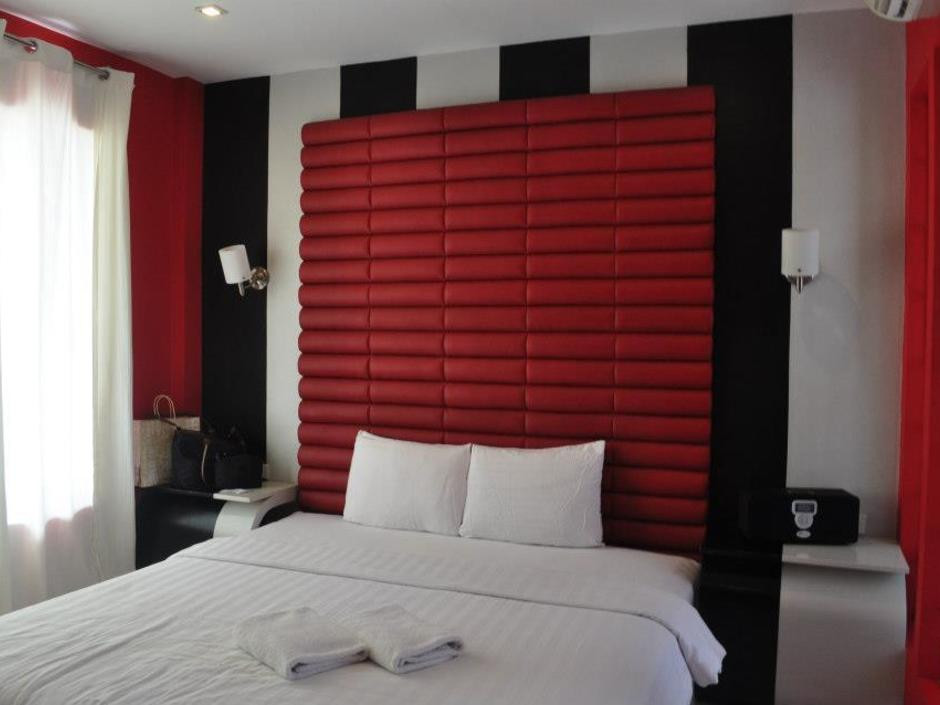 Erus Suites Hotel 3*