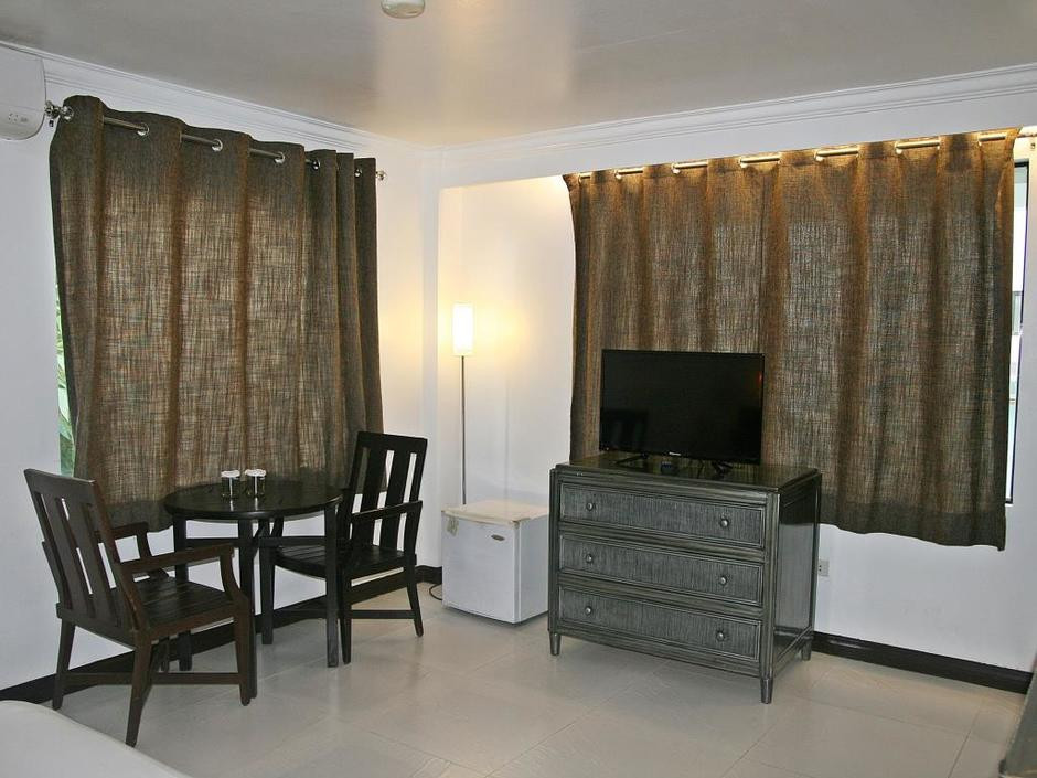 Erus Suites Hotel 3*