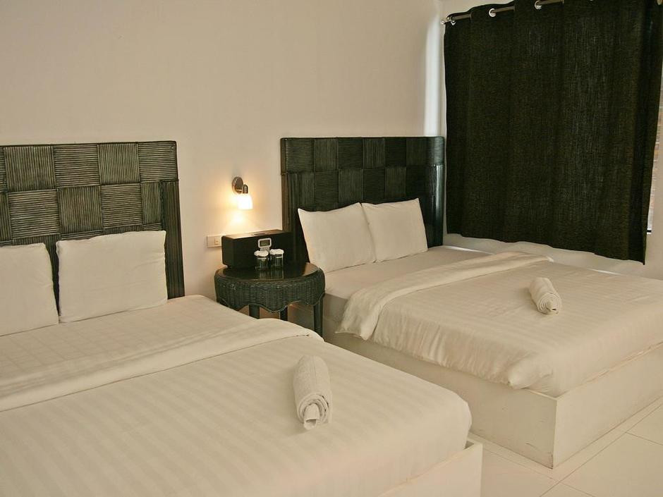 Erus Suites Hotel 3*