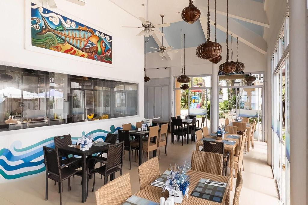 Microtel Boracay 4*