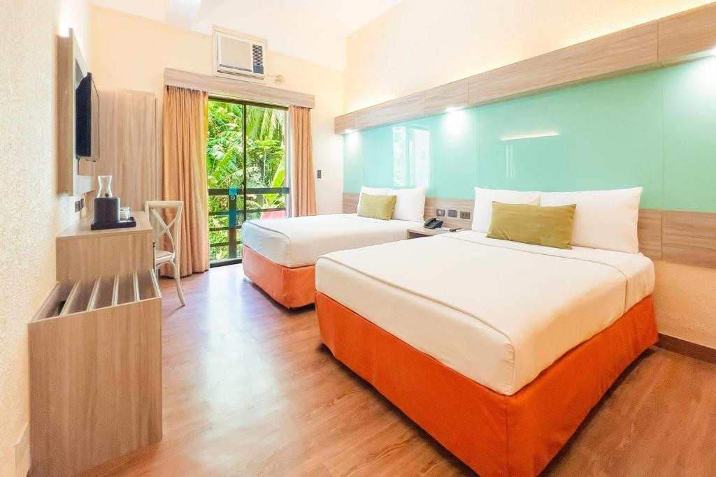 Microtel Boracay 4*