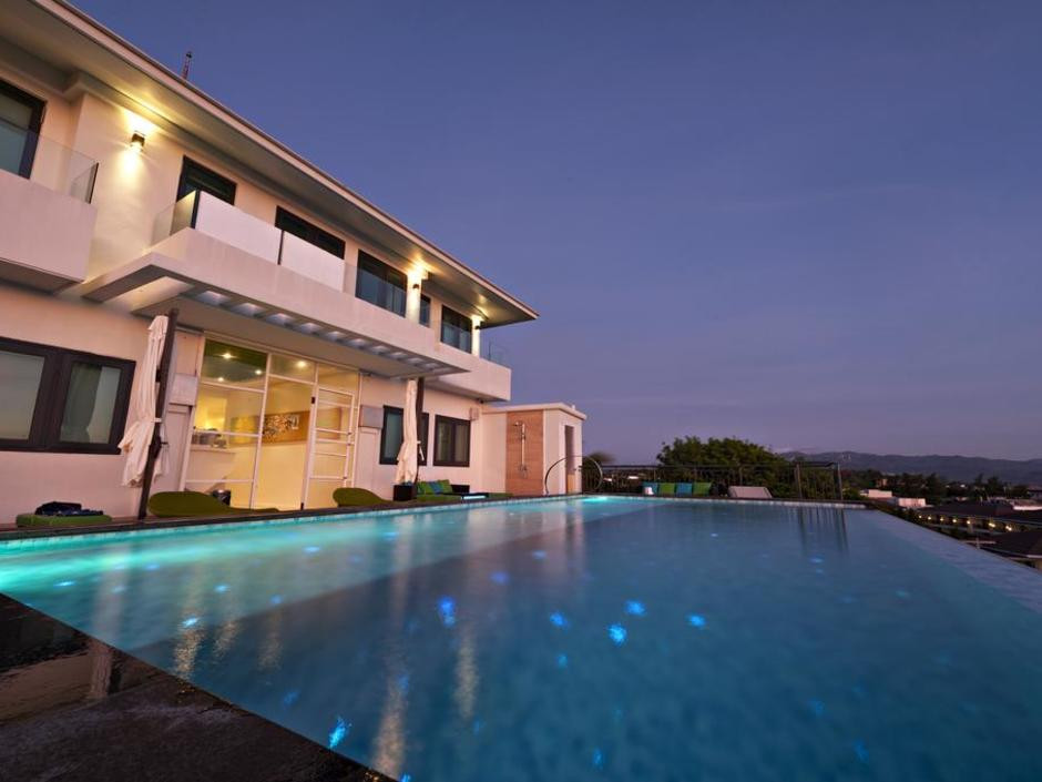 Lime Hotel Boracay 3*