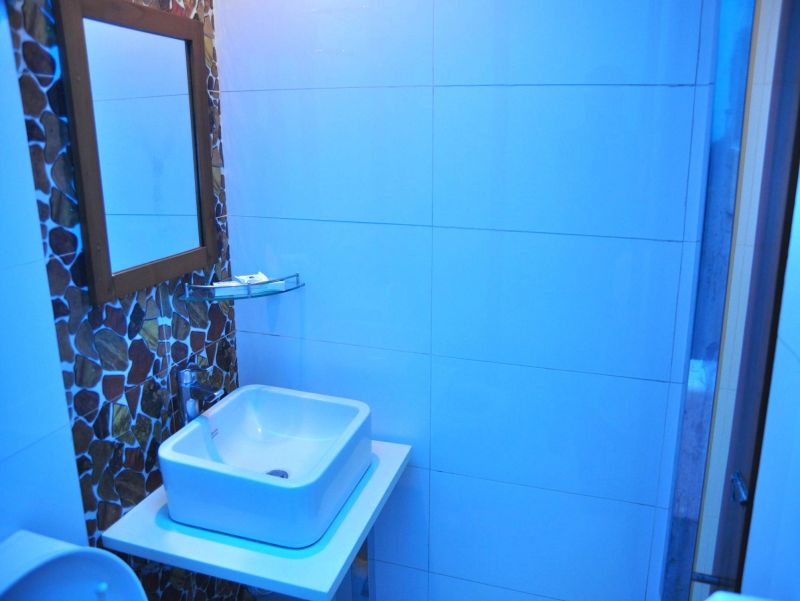 Eurotel North Edsa 3*
