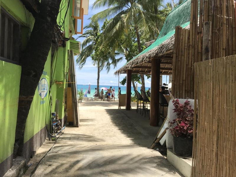 Luxx Boutique Boracay 3*