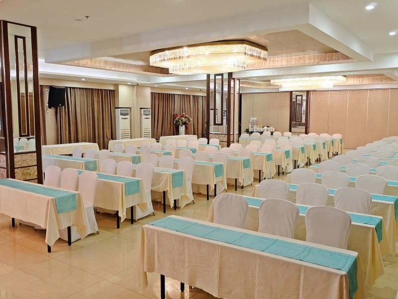 Mandarin Plaza 3*