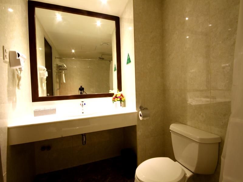 Mandarin Plaza 3*