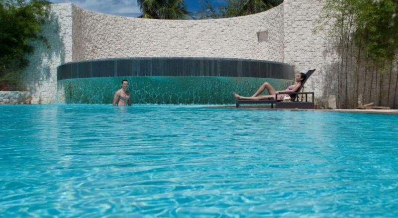 Maribago Bluewater Resort 4*