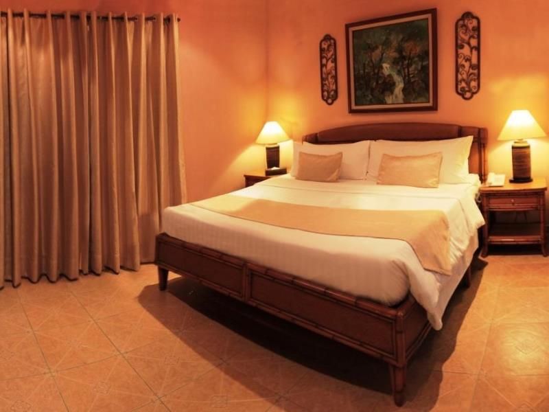 Monaco Suites De Boracay 5*