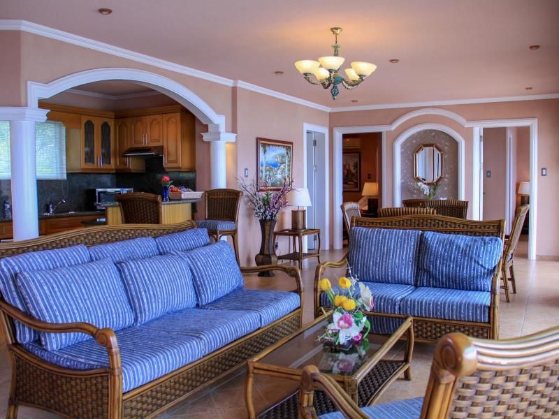 Monaco Suites De Boracay 5*