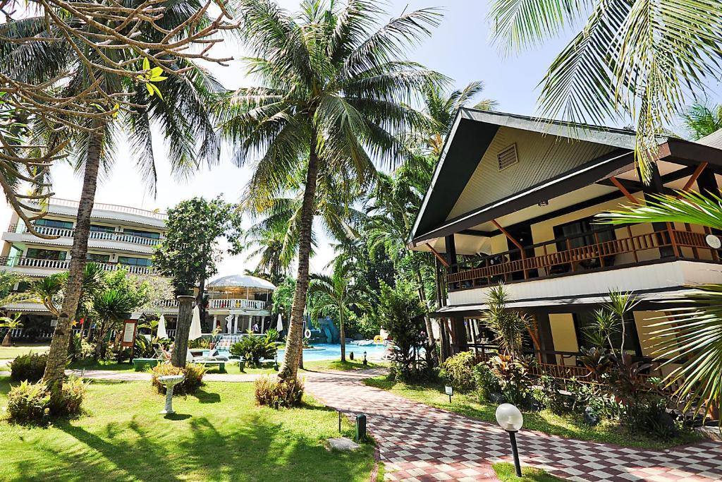 Paradise Garden Hotel & Convention Center 4*