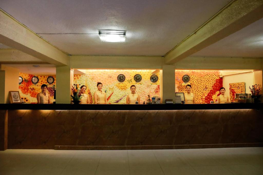 Paradise Garden Hotel & Convention Center 4*