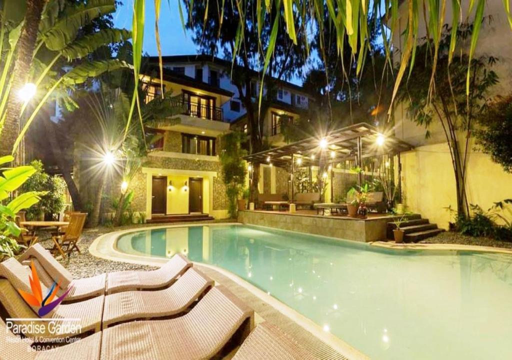 Paradise Garden Hotel & Convention Center 4*