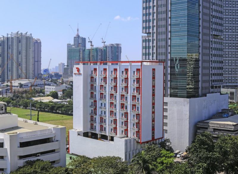 Red Planet Ortigas 3*
