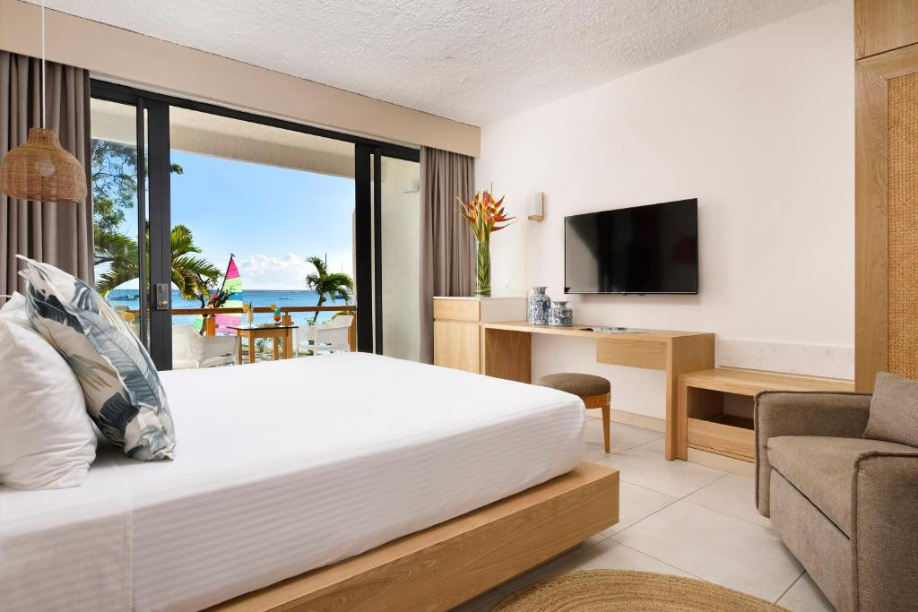 Coral Azur Beach Resort Mont Choisy 3*